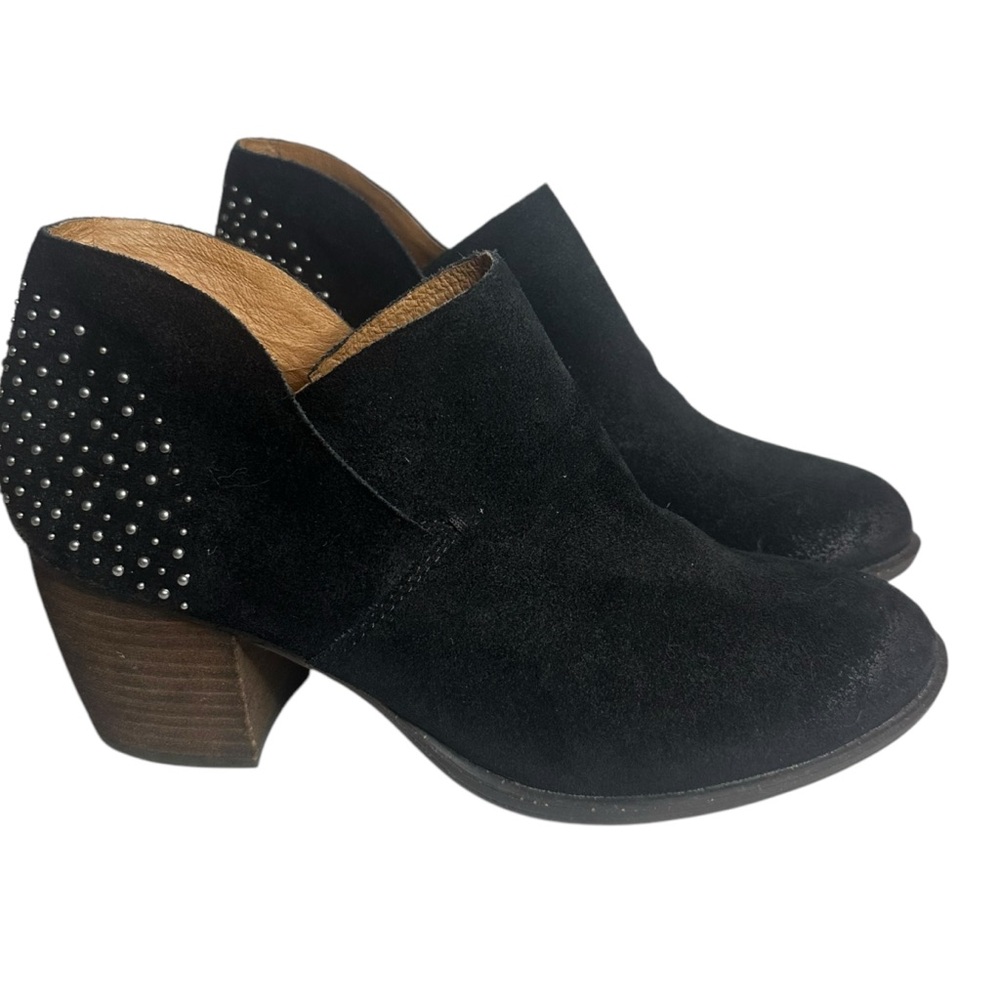 Naya Valerie Studded Black Suede Ankle Booties Size 9